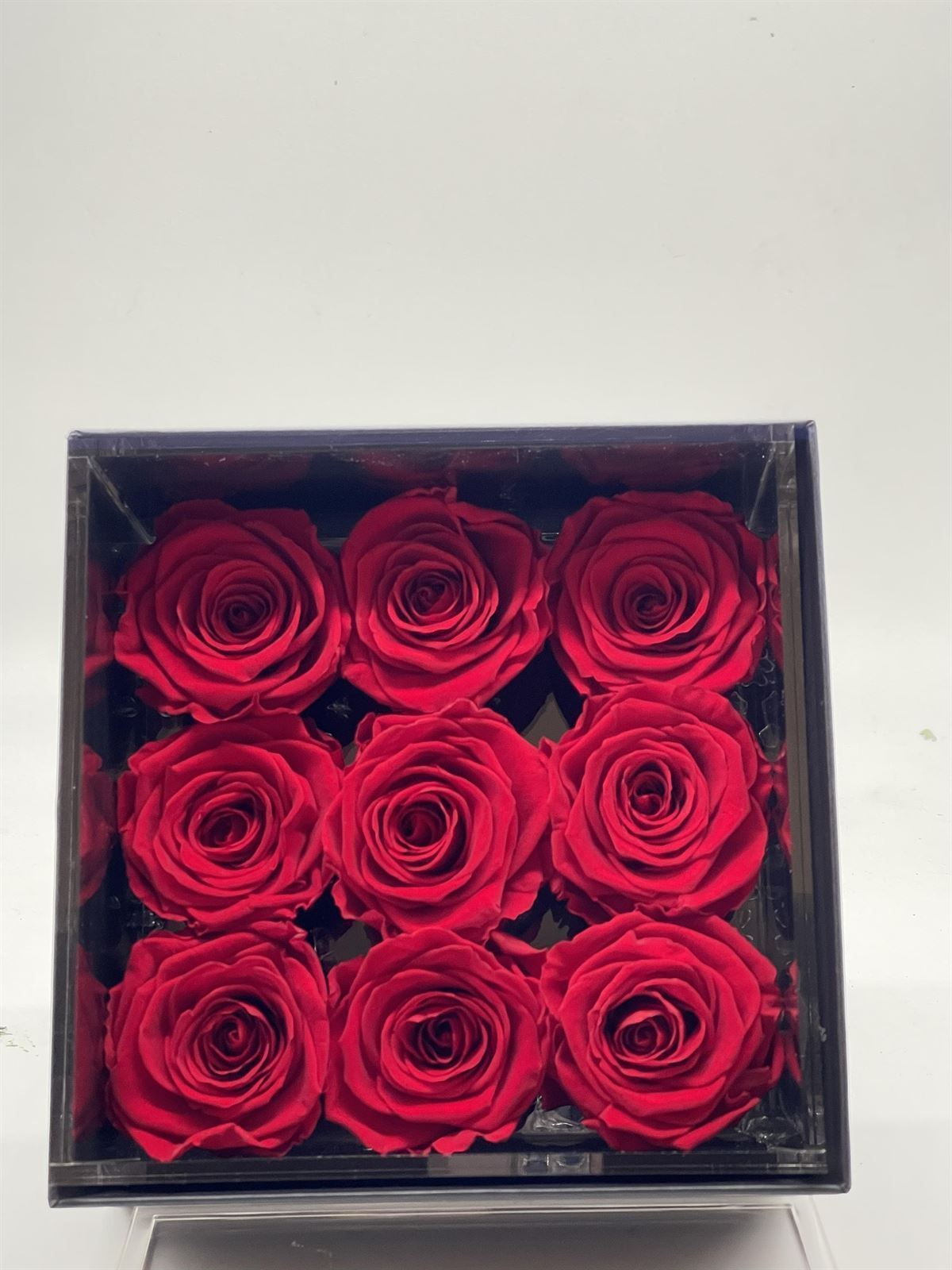9 ROSAS ETERNAS PERFUMADAS - Imagen 1