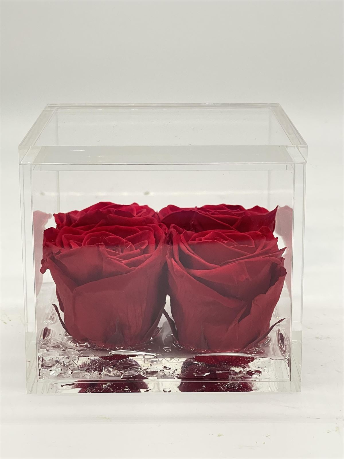 Arreglo de 4 Rosas eternas de olor, (flower cube) - Imagen 3
