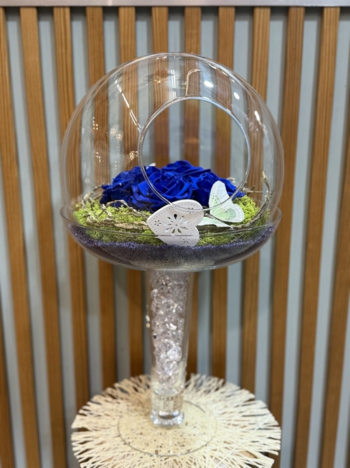 ARREGLO ROSAS AZULES PRESERVADA - Imagen 1