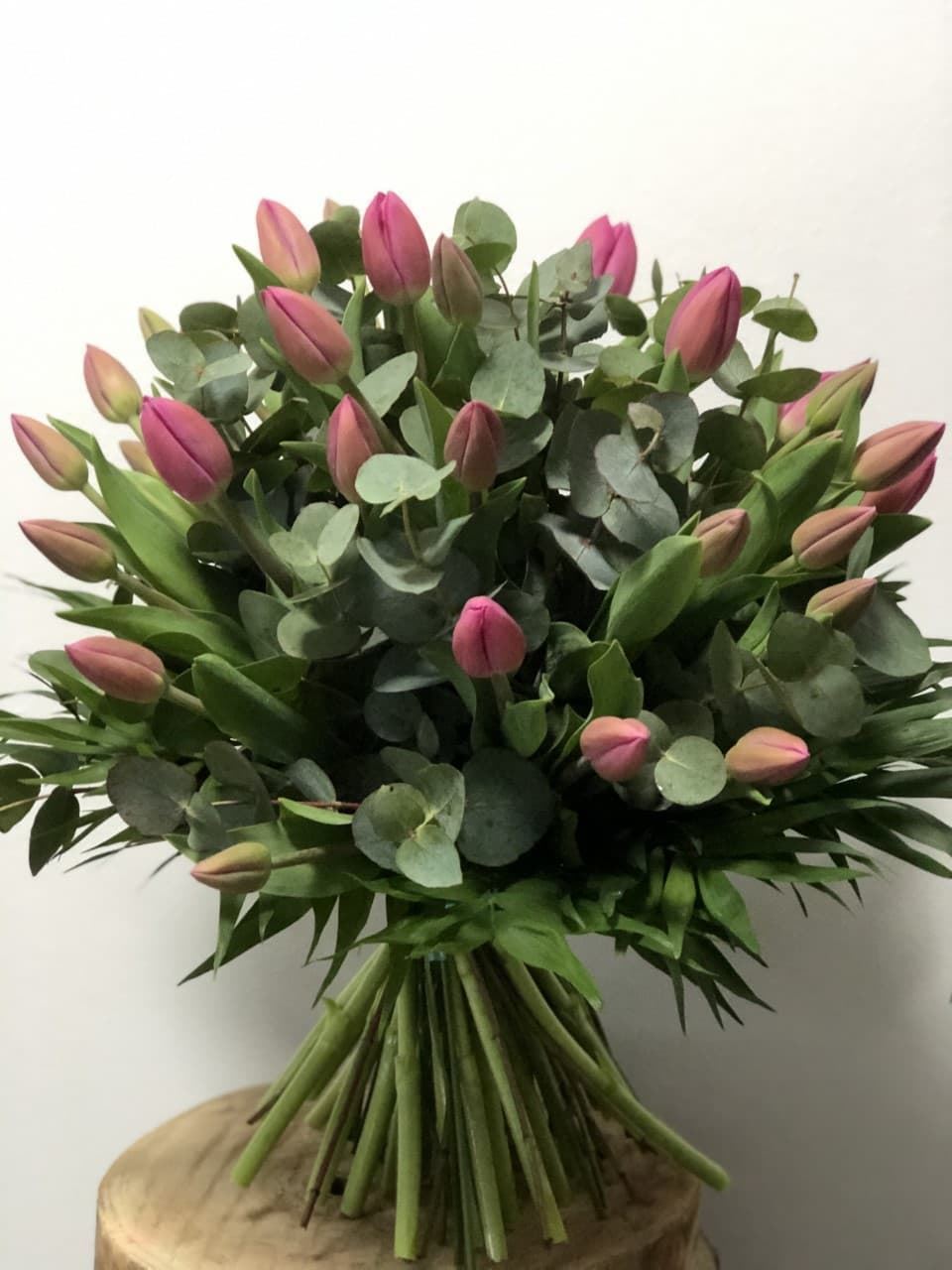 FELICIDAD ( ramo 50 tulipan) - Imagen 1