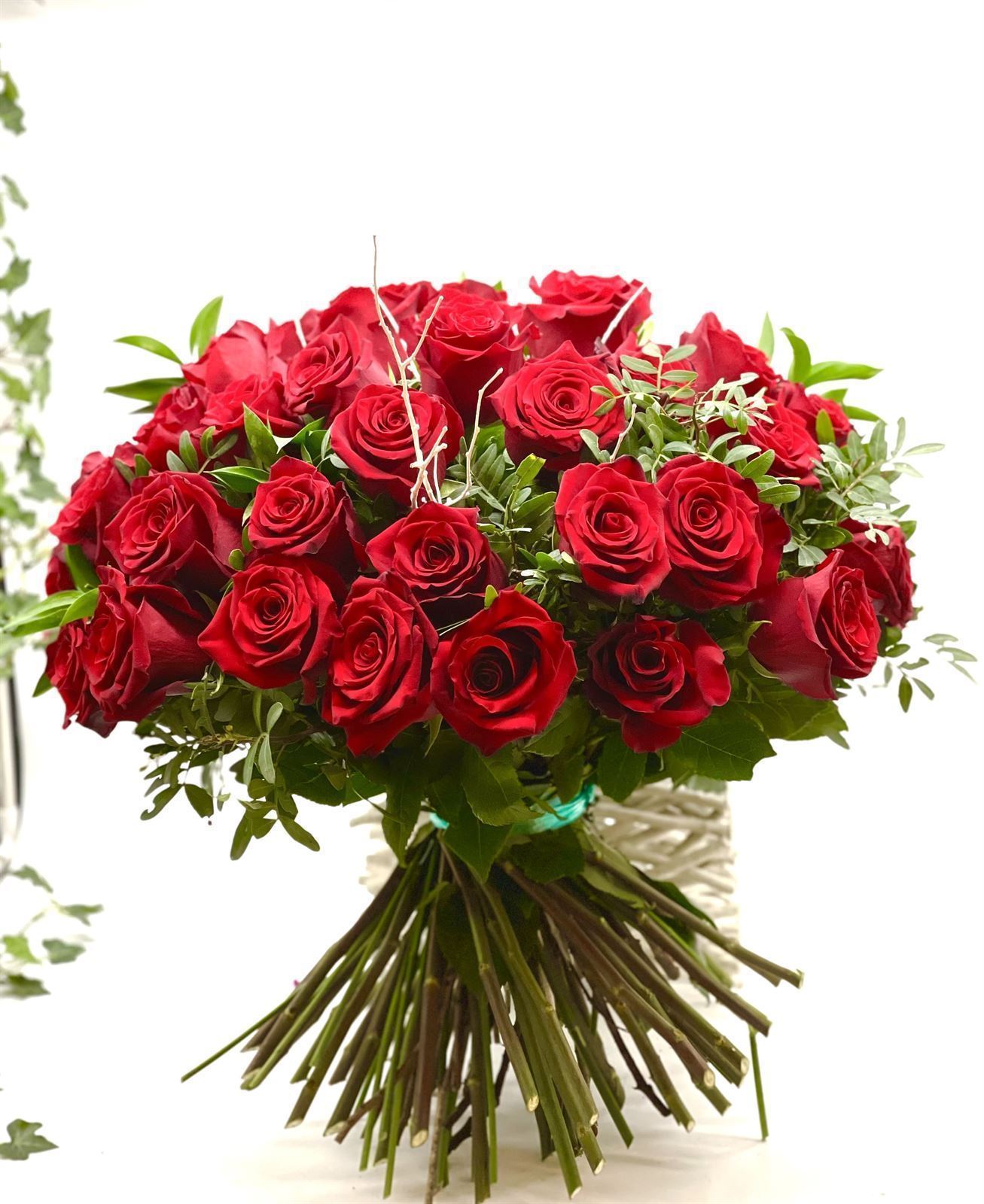 Ramo 50 rosas rojas - Imagen 1